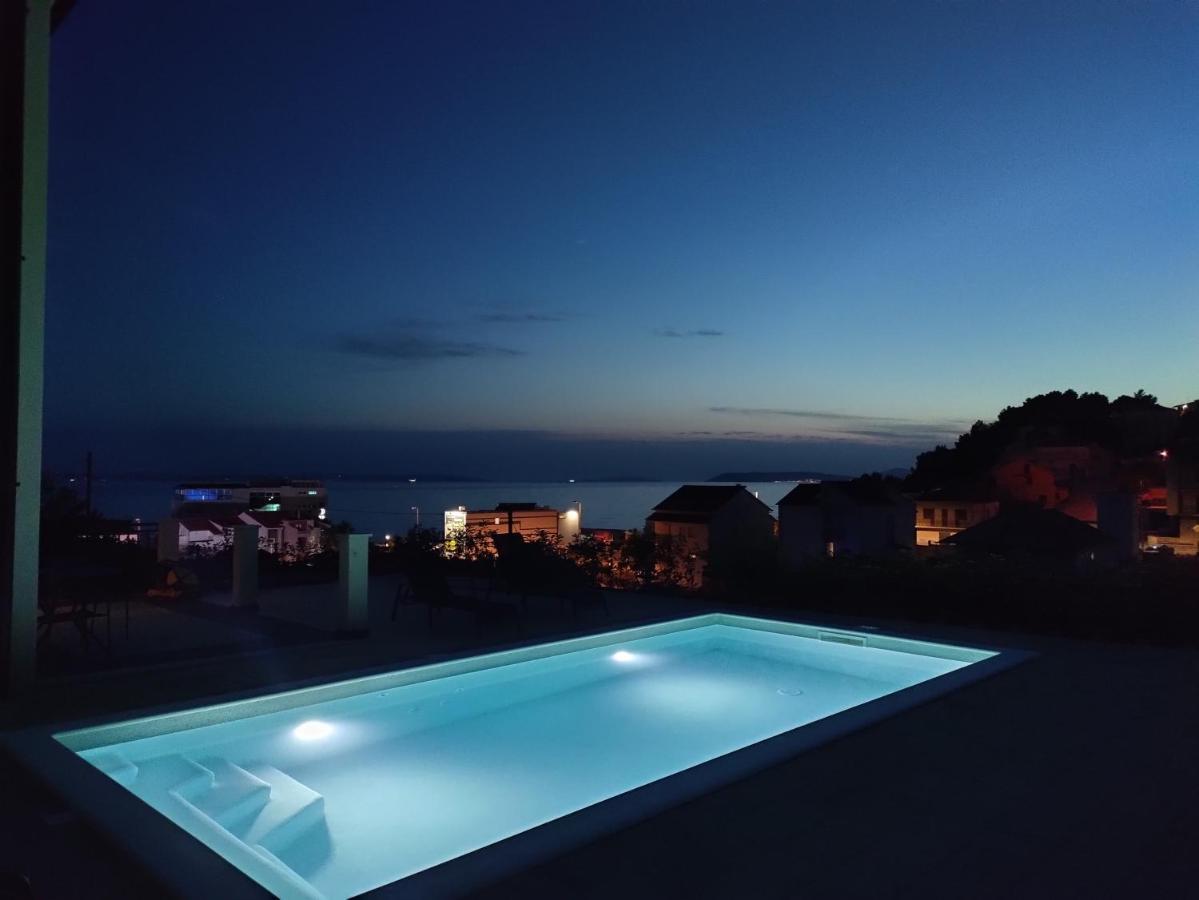 Magi House With Pool Apartment Подстрана Екстериор снимка
