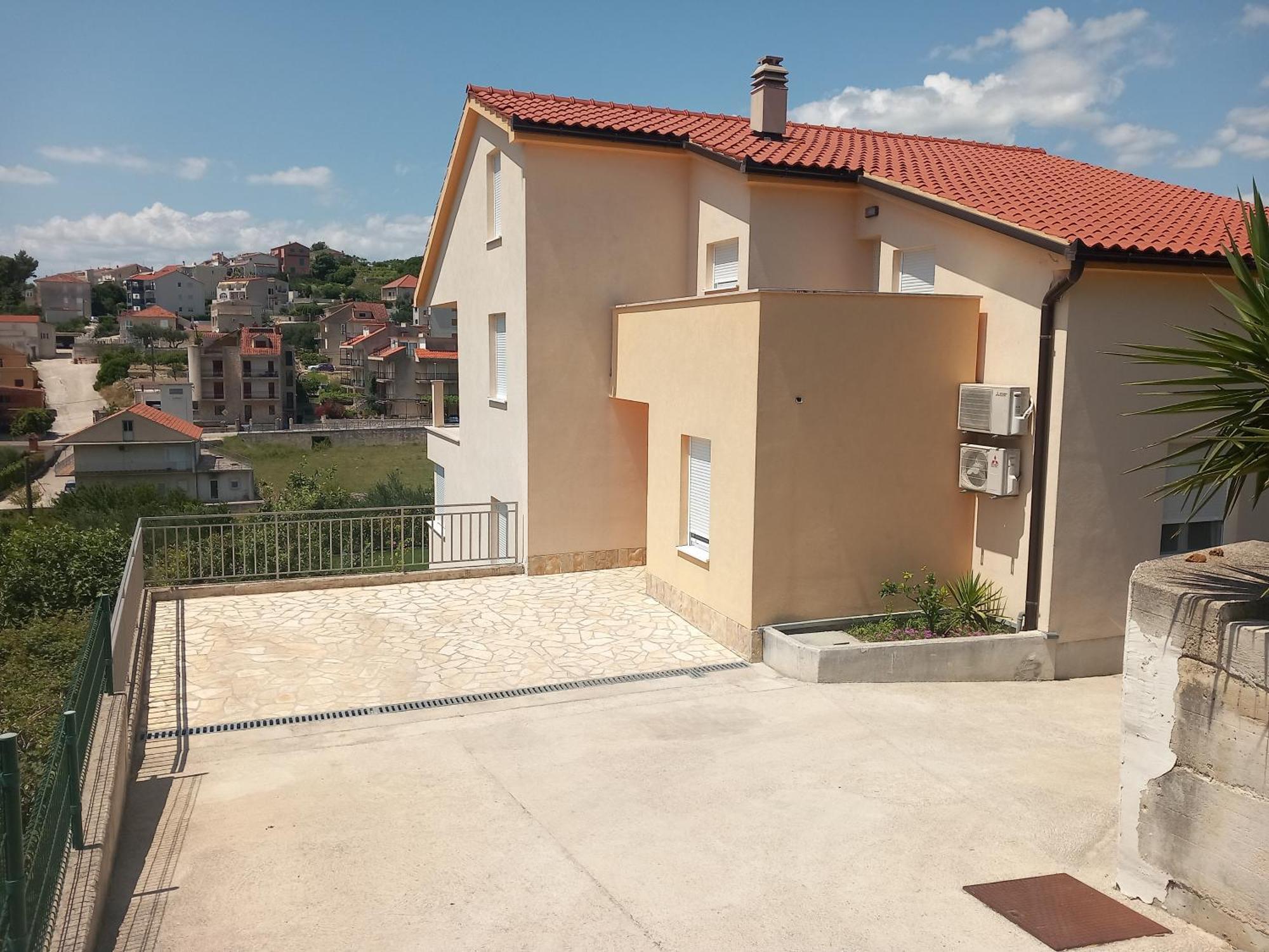 Magi House With Pool Apartment Подстрана Екстериор снимка