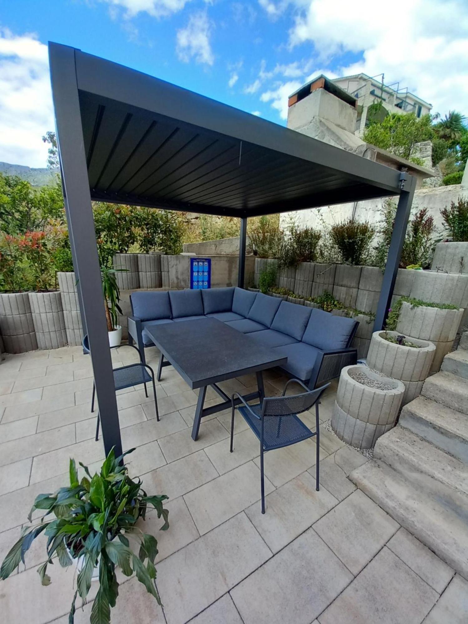 Magi House With Pool Apartment Подстрана Екстериор снимка