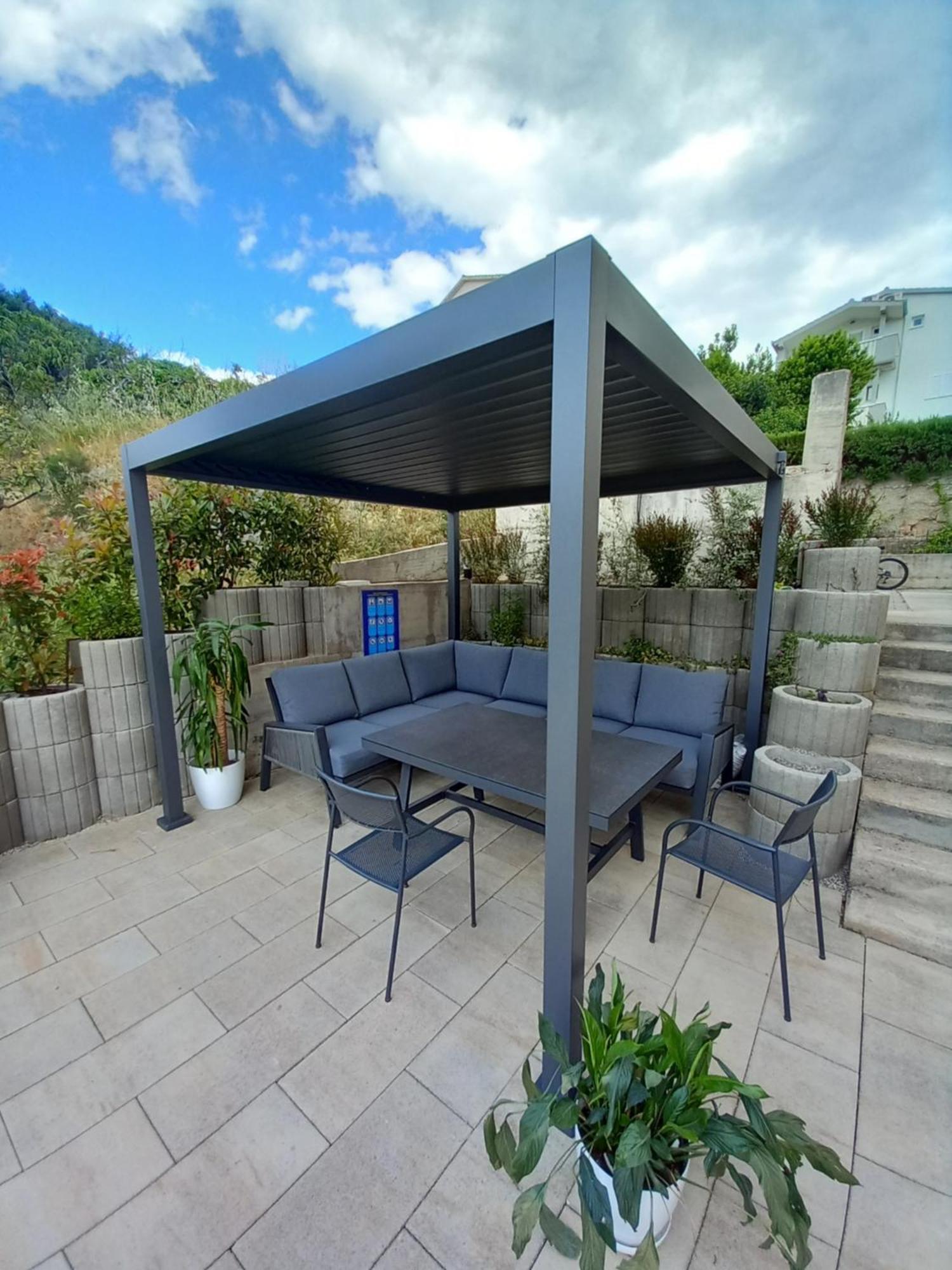 Magi House With Pool Apartment Подстрана Екстериор снимка