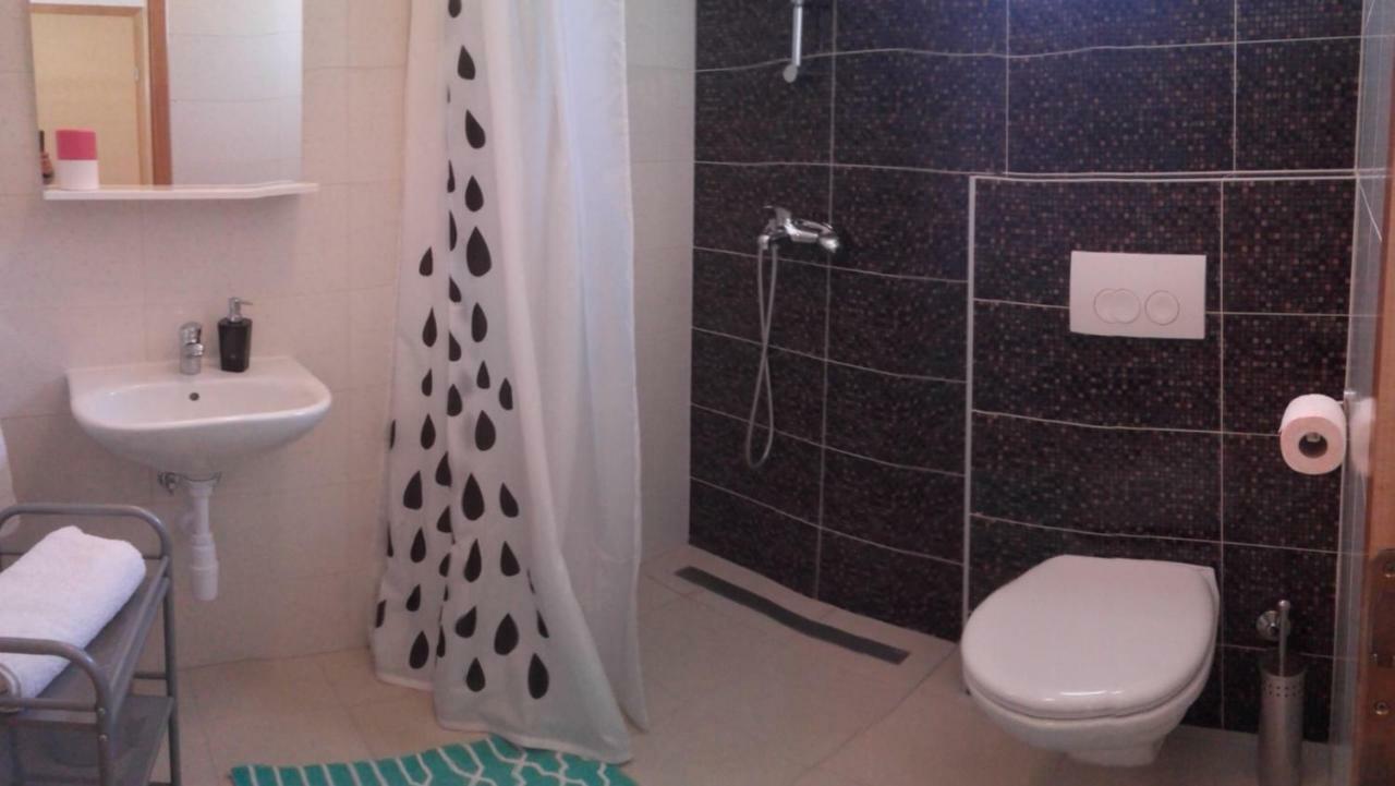 Magi House With Pool Apartment Подстрана Екстериор снимка